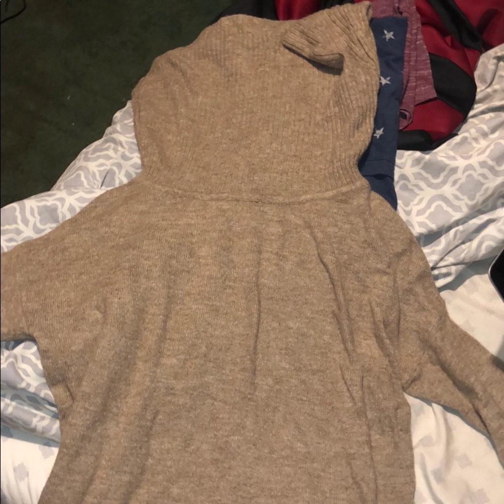 Turtle Neck - image 1